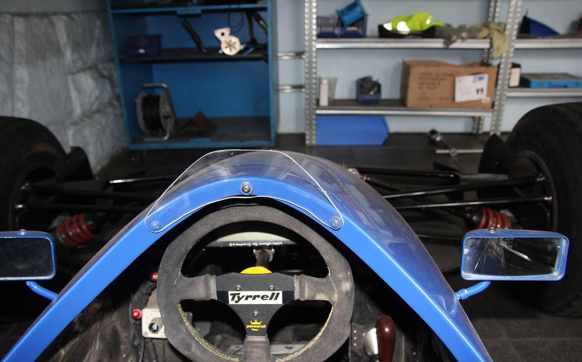 F1 Tyrrell 017B，Michele Alboreto驾驶过