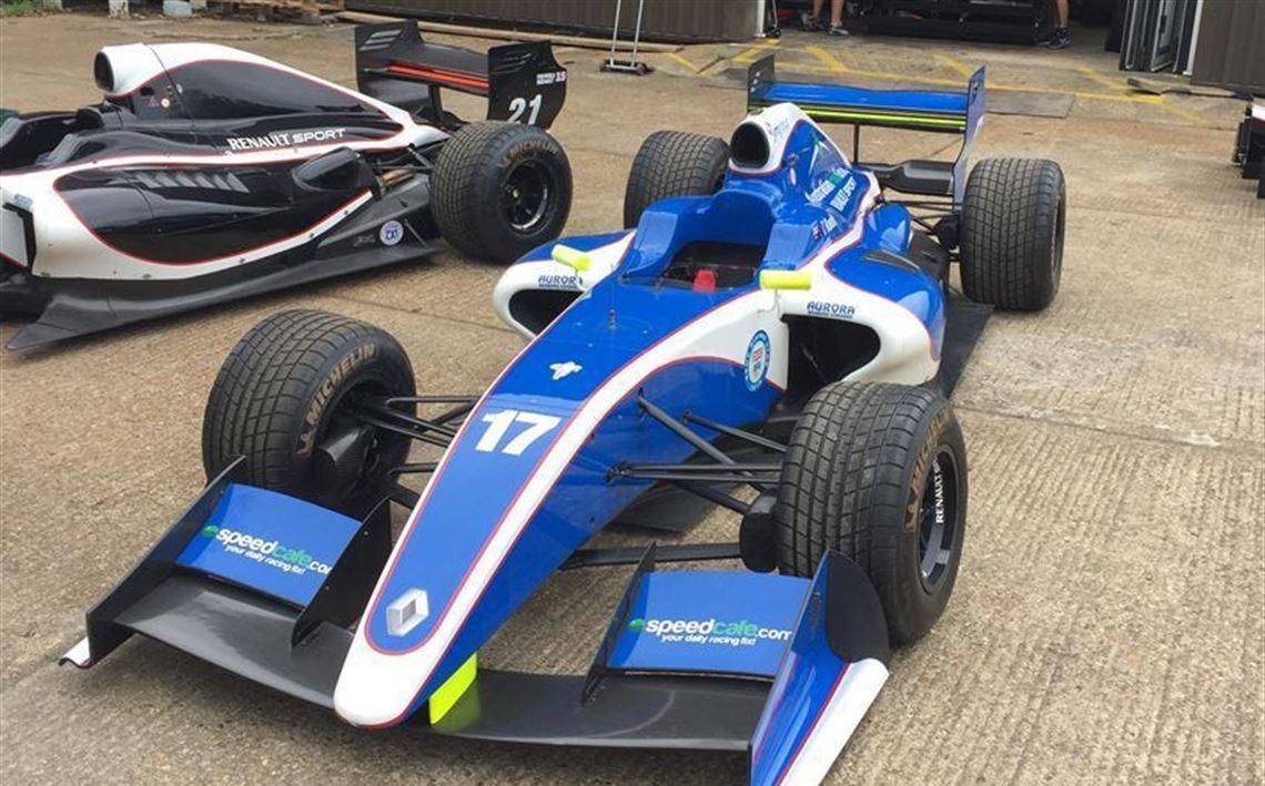 World Series，雷诺方程式3.5 V8赛车