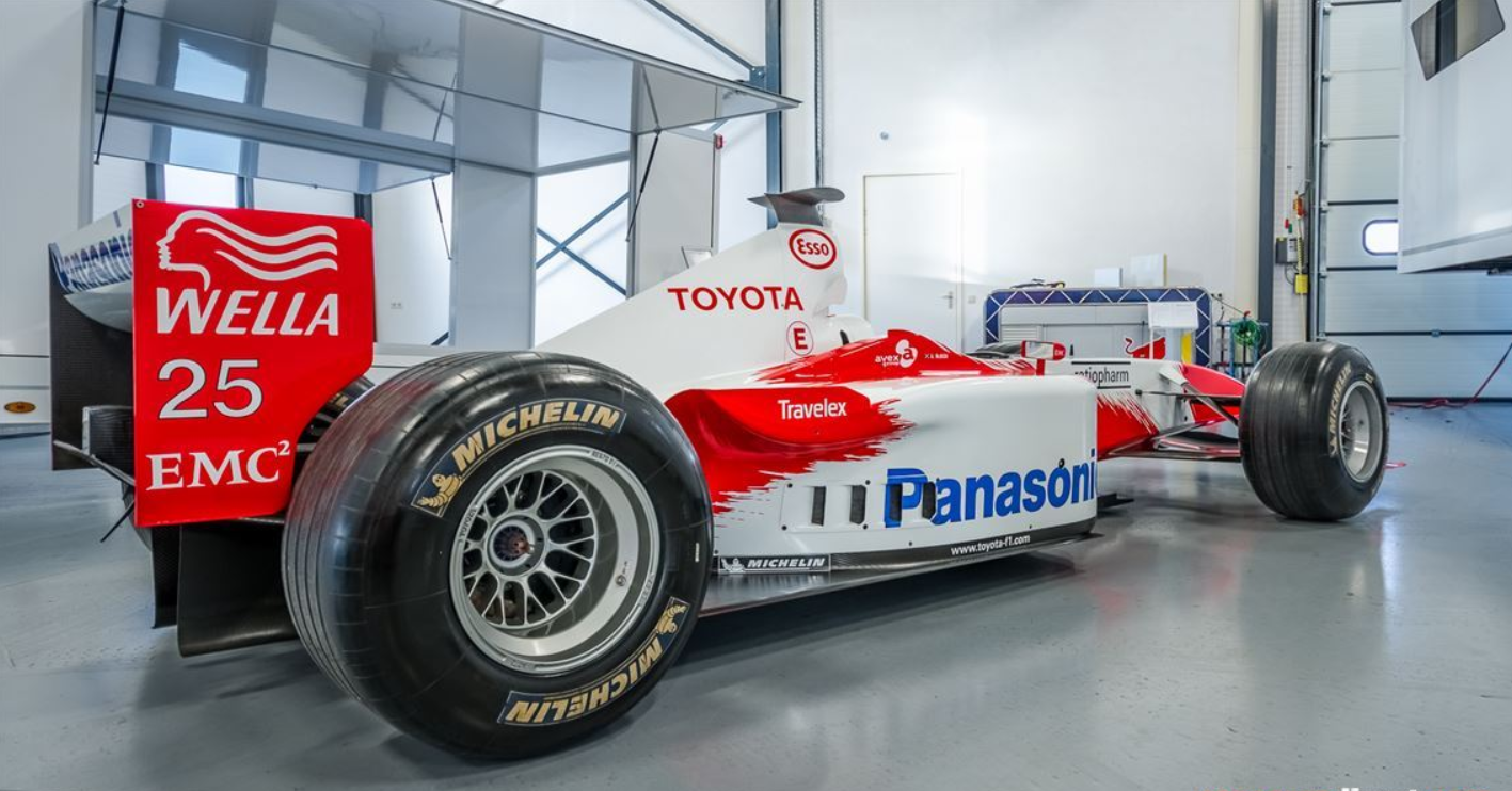 2002 丰田TF102 F1赛车