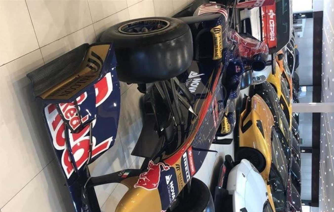 Toro Rosso Red Bull F1赛车 (底盘01)