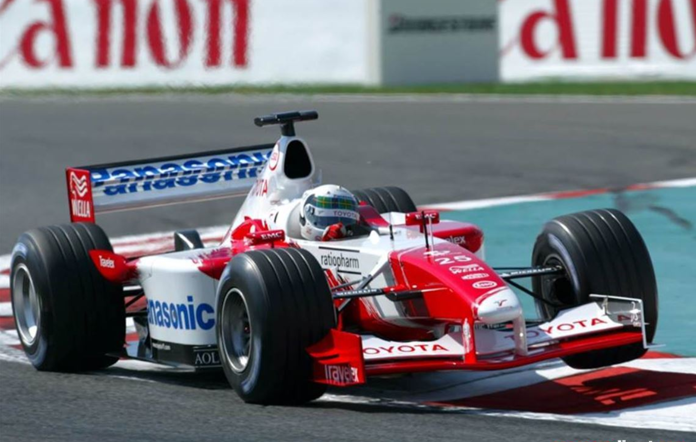2002 丰田TF102 F1赛车