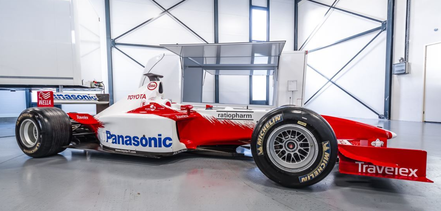 2002 丰田TF102 F1赛车