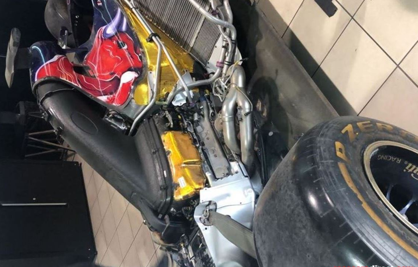 Toro Rosso Red Bull F1赛车 (底盘01)