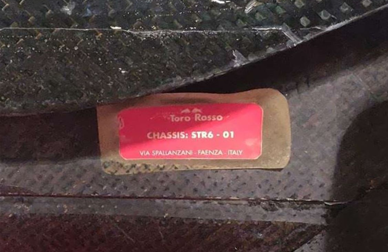 Toro Rosso Red Bull F1赛车 (底盘01)
