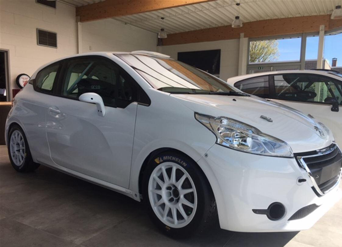 BRAND NEW 208 R2 FULL EVO AND ALL OPTIONS