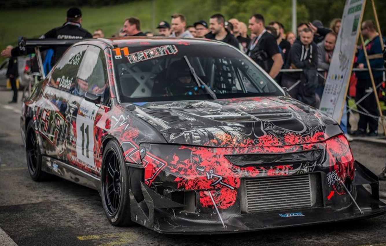 三菱 Lancer，爬山猛兽