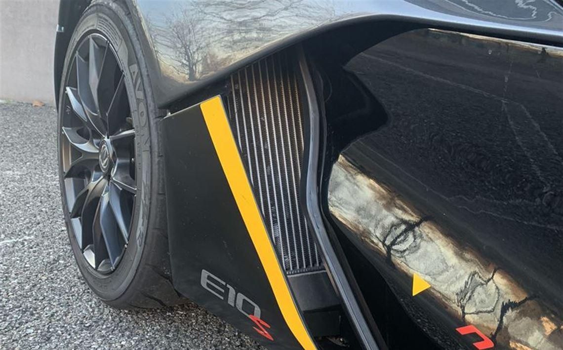 Zenos E10S，左舵，意大利注册