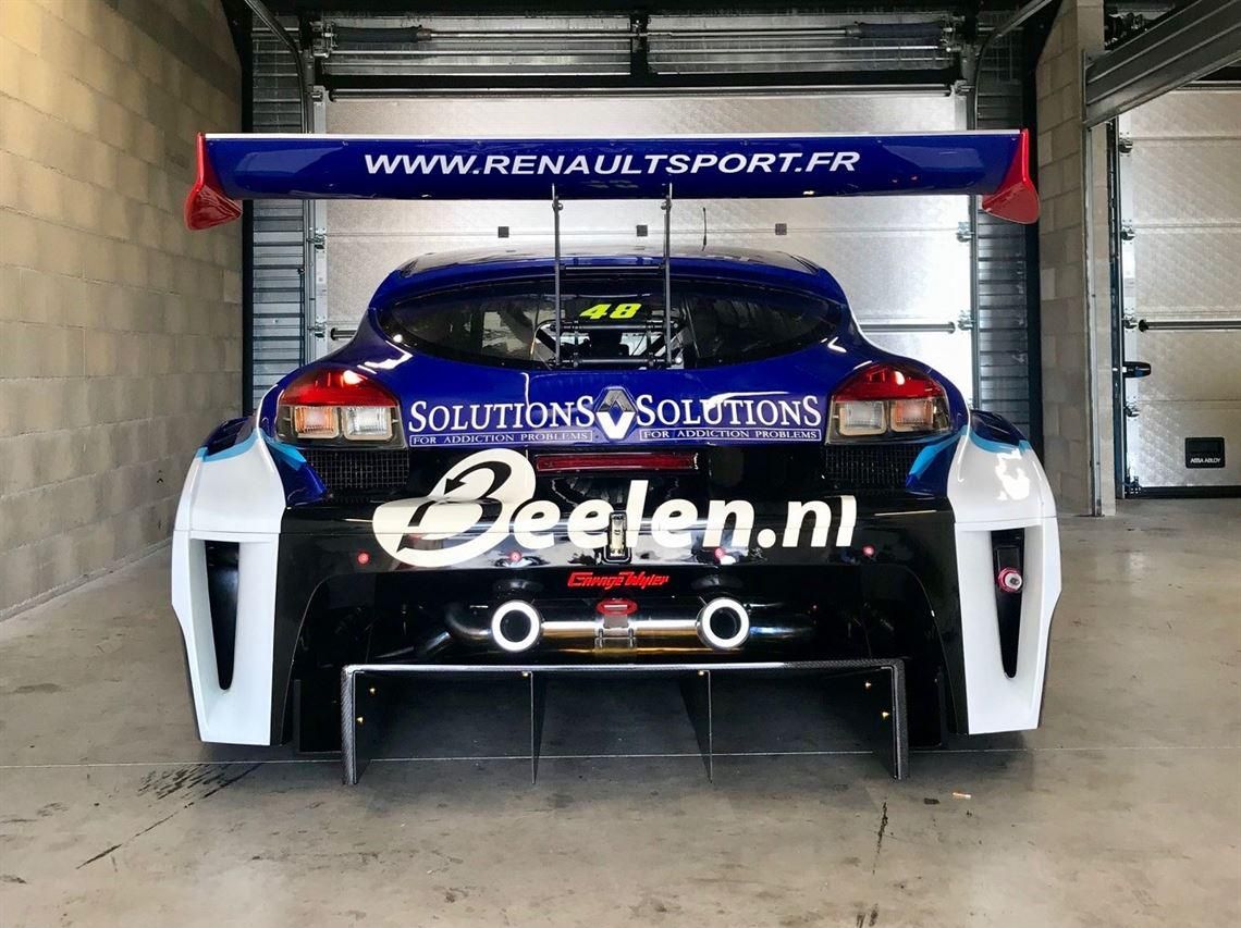 雷诺梅甘娜 Trophy V6 EVO3