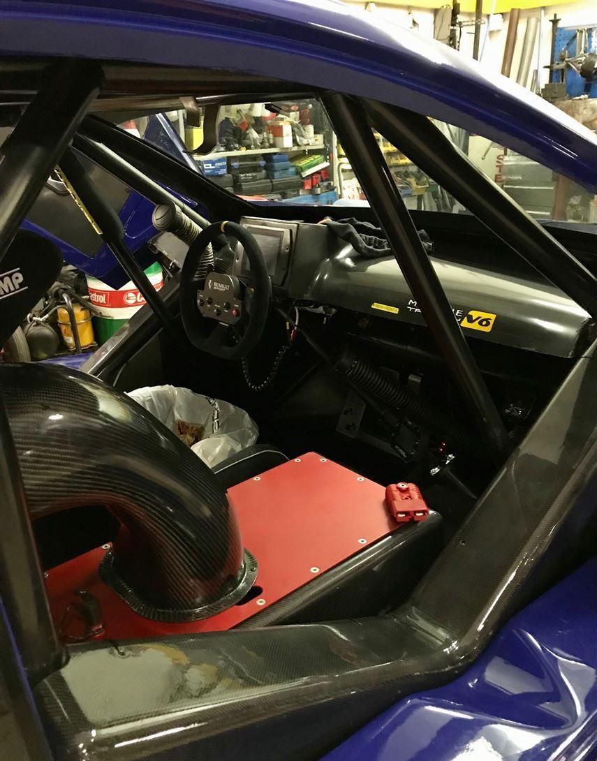 雷诺梅甘娜 Trophy V6 EVO3