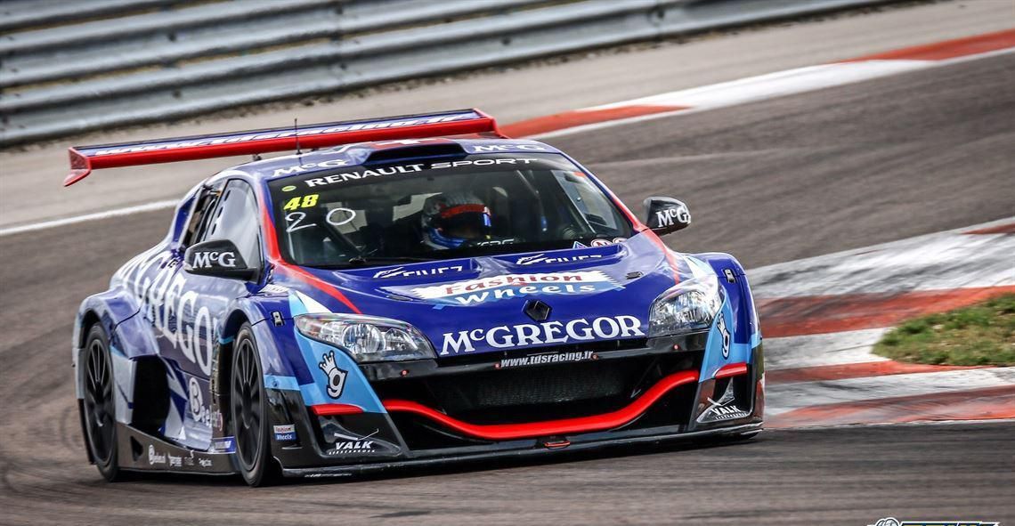 雷诺梅甘娜 Trophy V6 EVO3