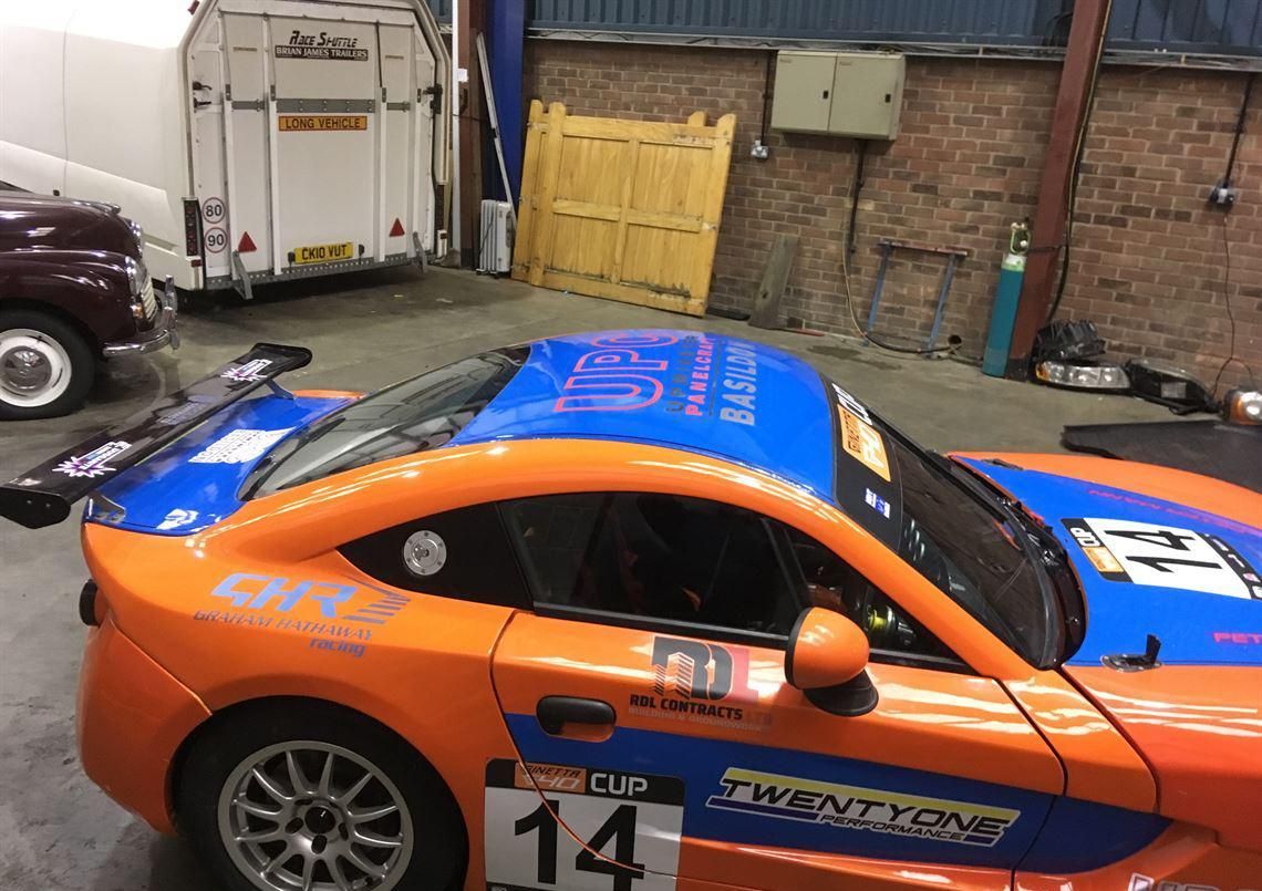 Ginetta G40 / GRDC - 道路合法