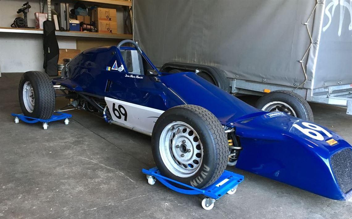 Formula Ford Van Diemen RF83