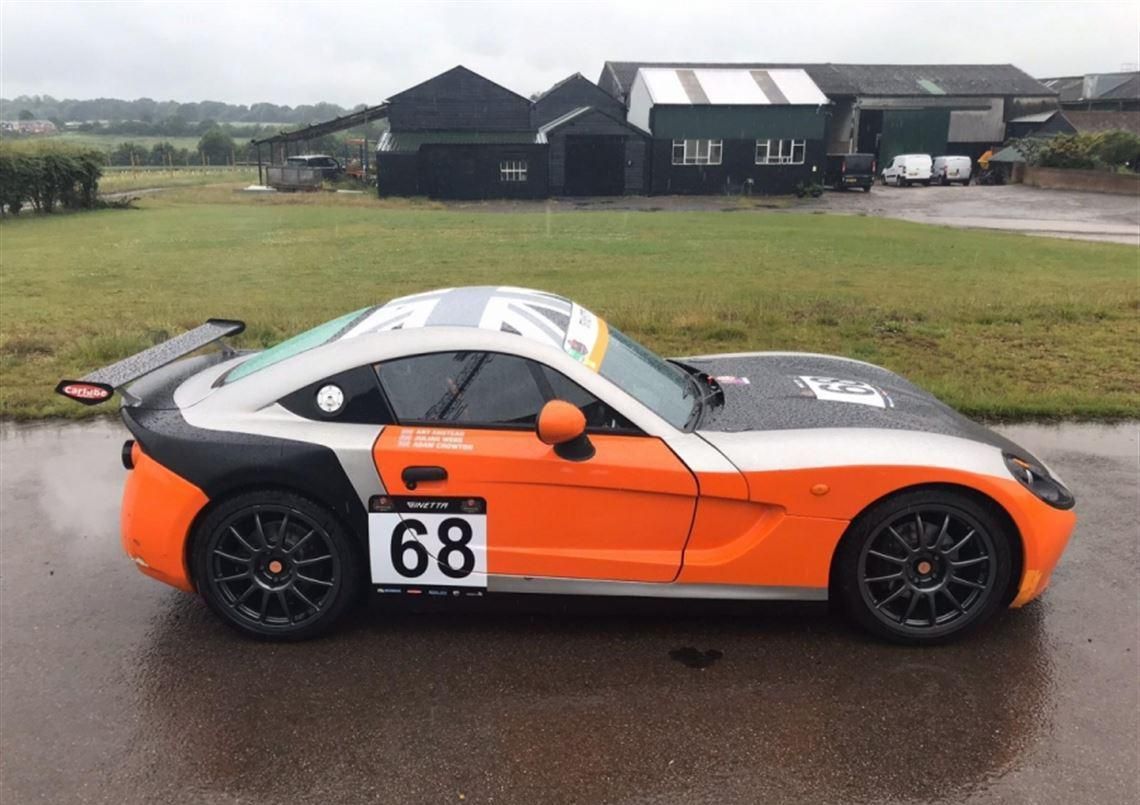 2015 Ginetta G40 - 道路合法