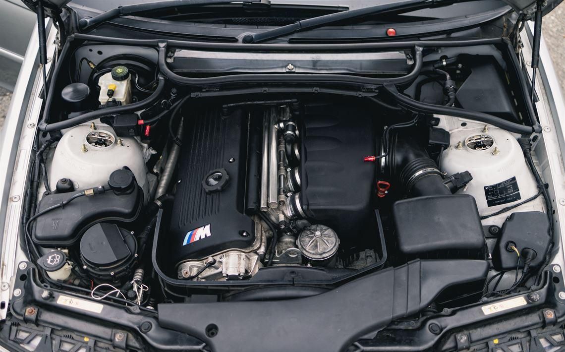 بي إم دبليو E46 M3