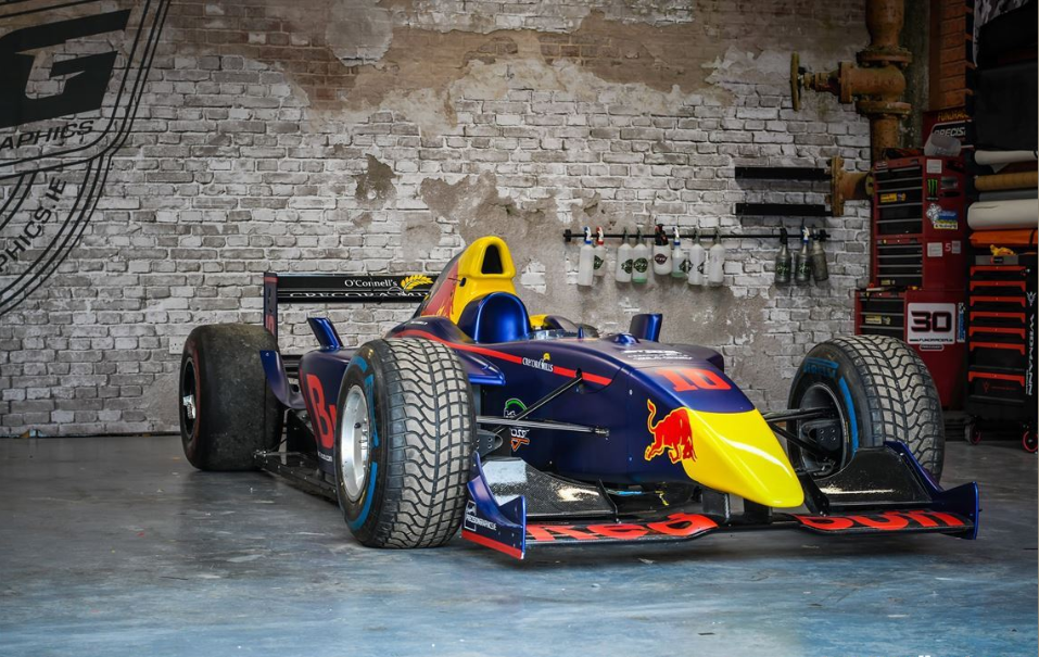 Dallara World Series，日产3.4L V6发动机，480匹制动马力