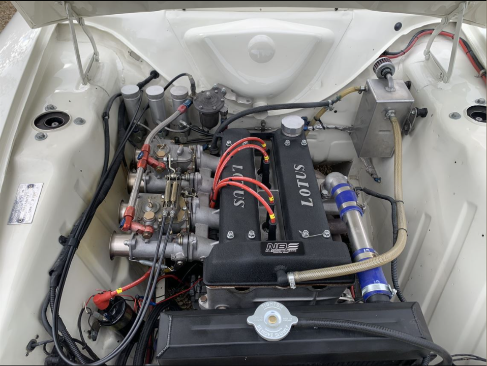 路特斯Cortina Historic Race Car