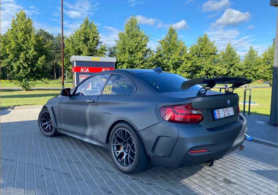 BMW M235i赛车