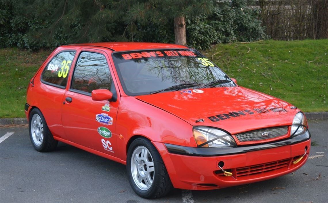 1990 Ford (ฟอร์ด) Fiesta