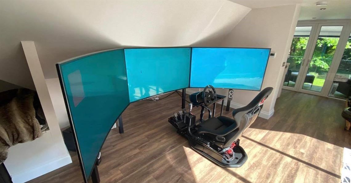 PRO RACE SIMULATOR