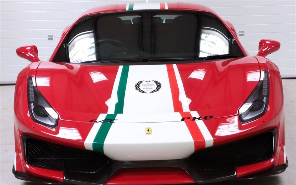 2017 Ferrari (เฟอร์รารี่) 488 PISTA PILOTI