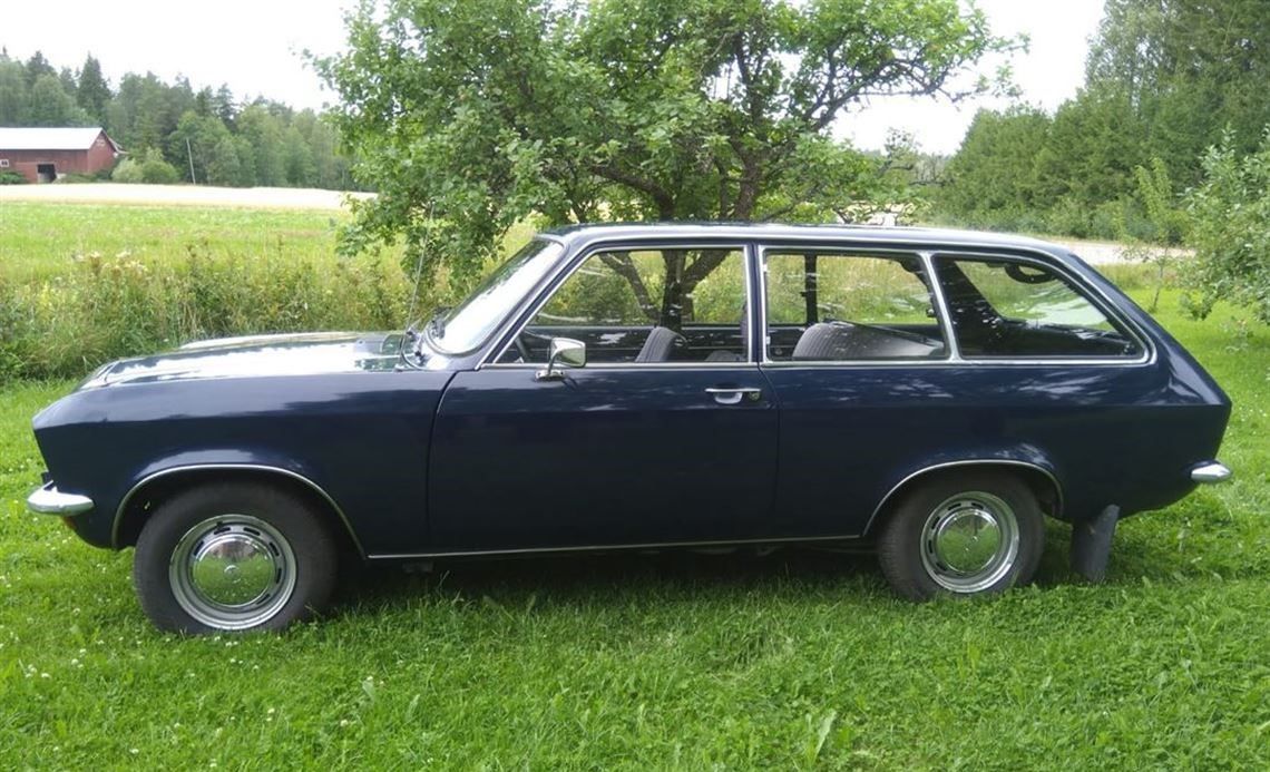 欧宝Ascona A Voyage Station Wagon