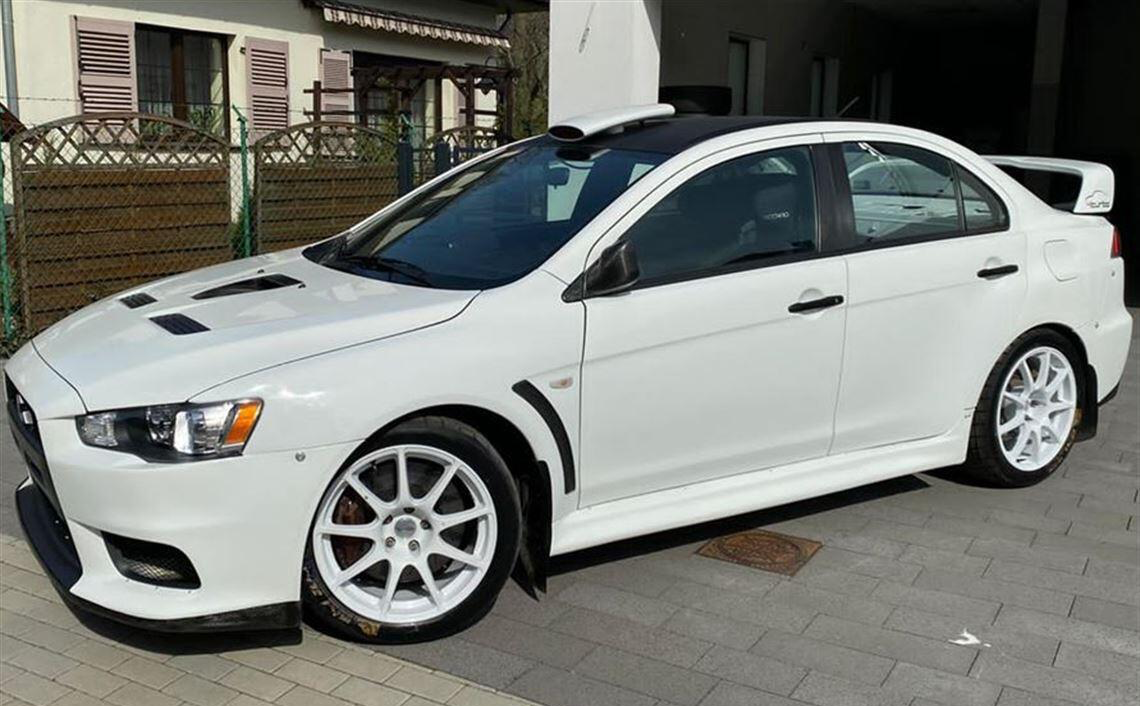 三菱LANCER EVO 10 RS SAMSONAS