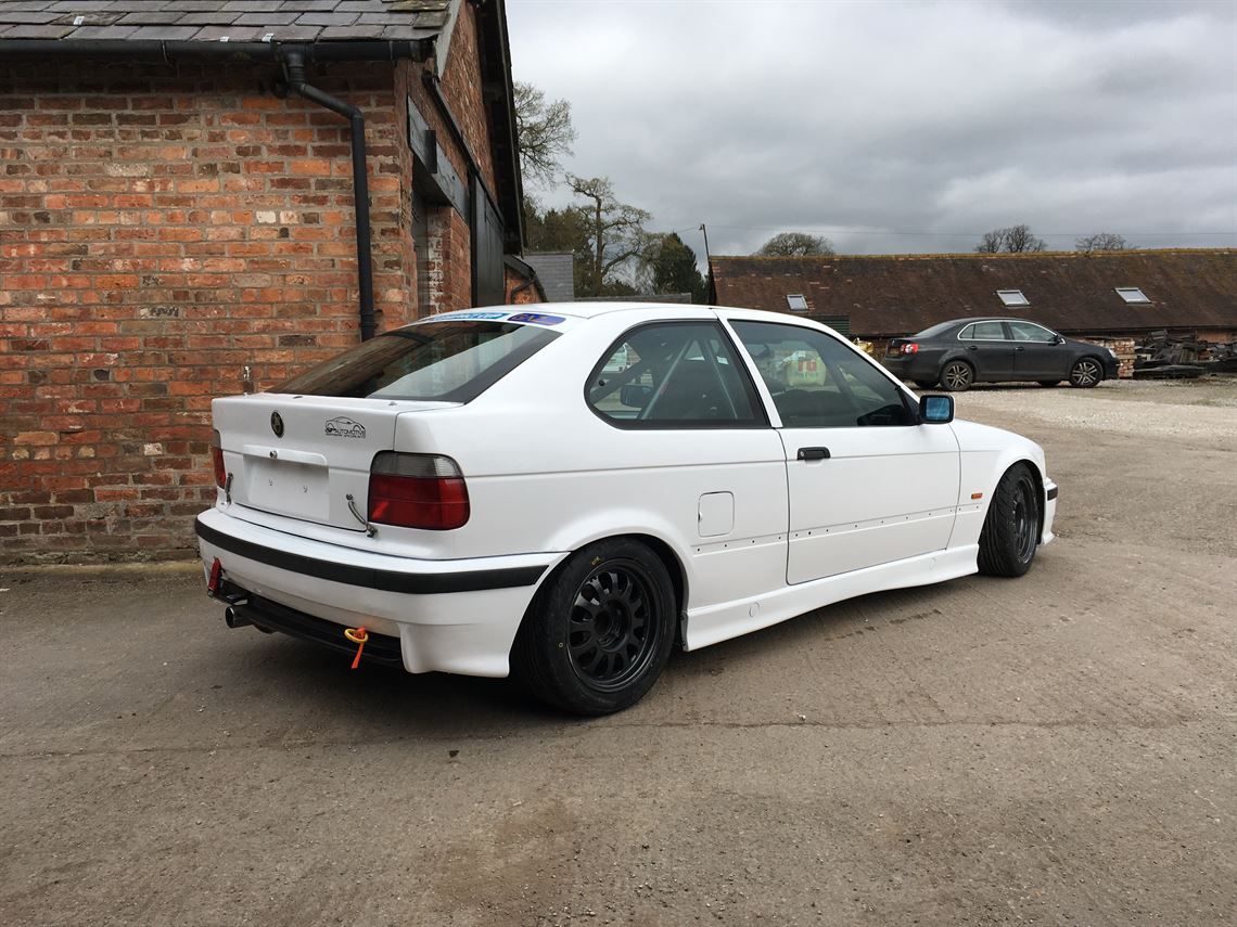 BMW (宝马) 3 Series Compact