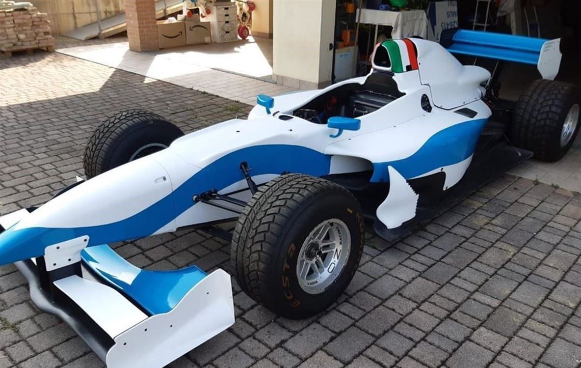 LOLA B02/50 AUTOGP