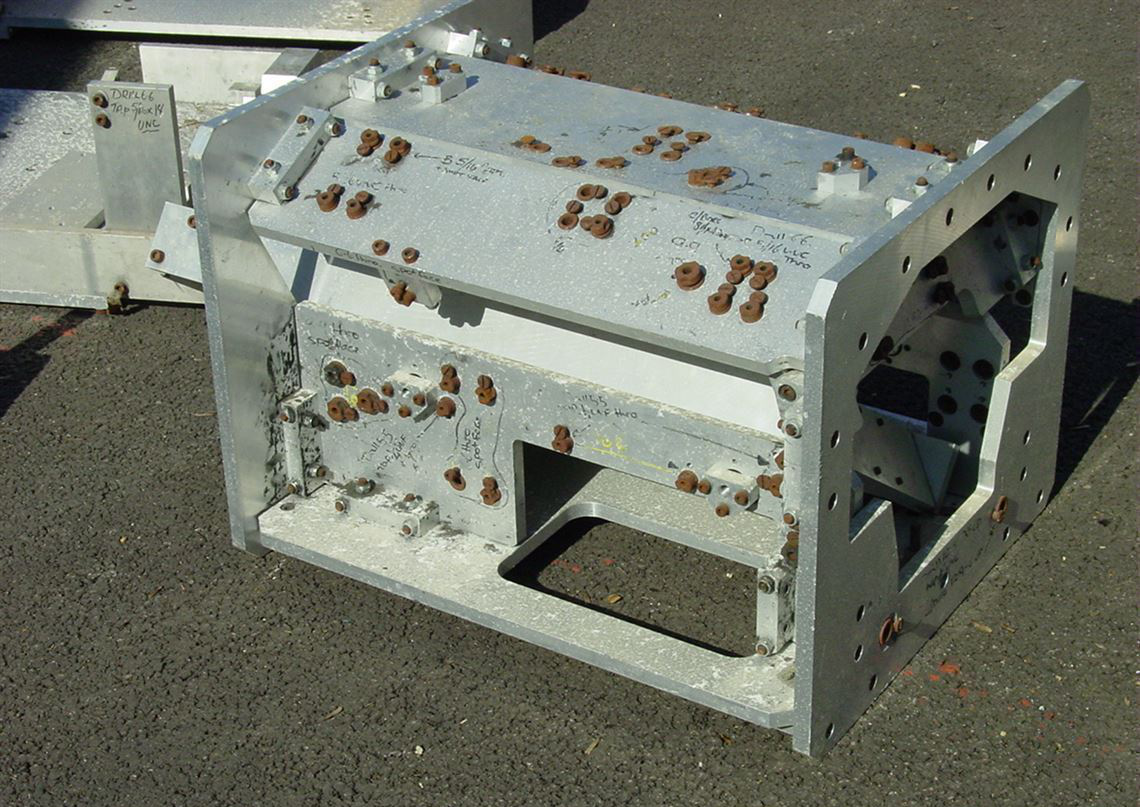 2001 Reynard 01Q 底盘编号#002 LMP675