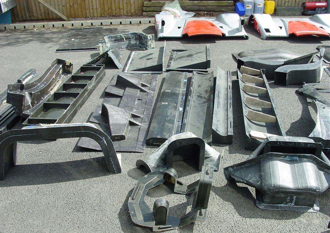 2001 Reynard 01Q 底盘编号#002 LMP675