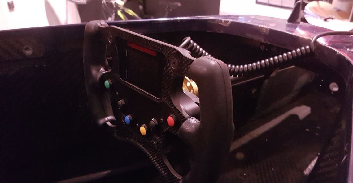 赛车模拟器，基于科维亚特雷诺方程式赛车底盘打造