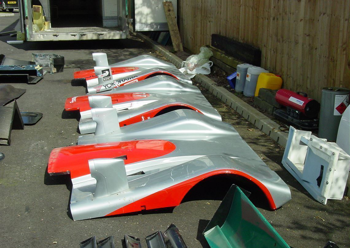 2001 Reynard 01Q 底盘编号#002 LMP675