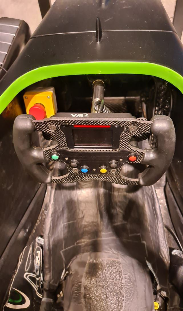 赛车模拟器，基于科维亚特雷诺方程式赛车底盘打造