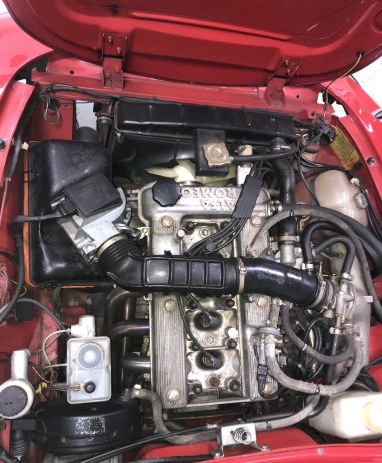 阿尔法罗密欧2.0L SPIDER VELOCE 1985 LHD