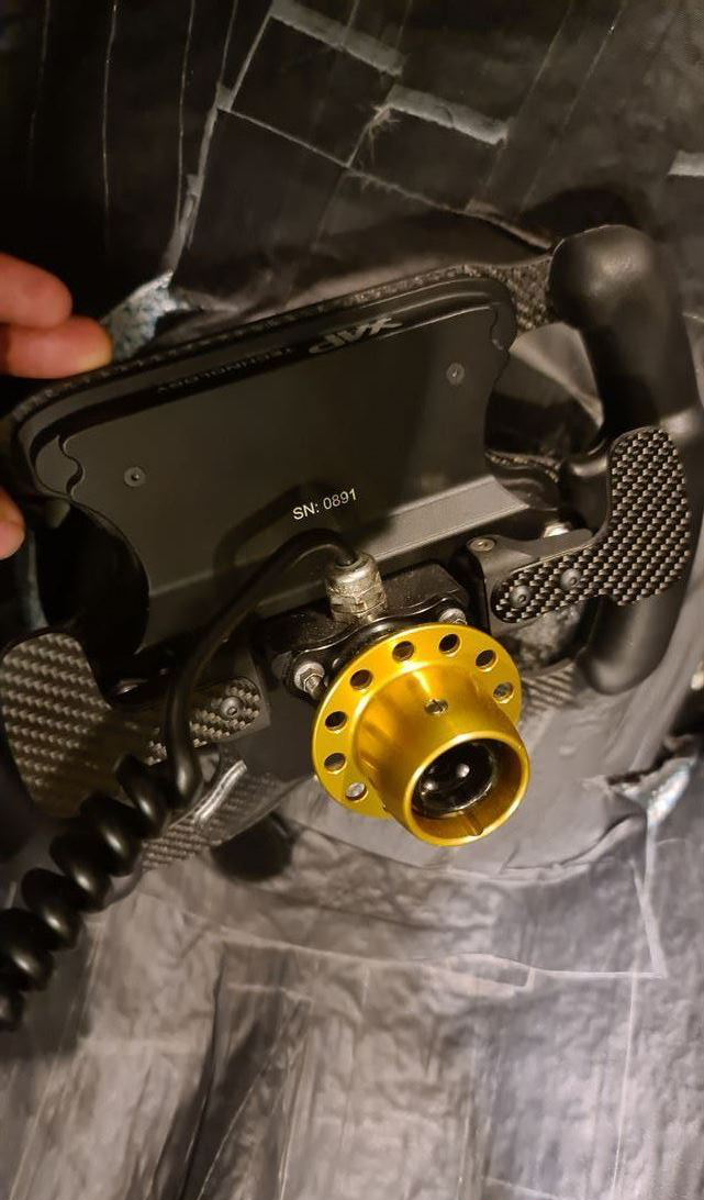 赛车模拟器，基于科维亚特雷诺方程式赛车底盘打造