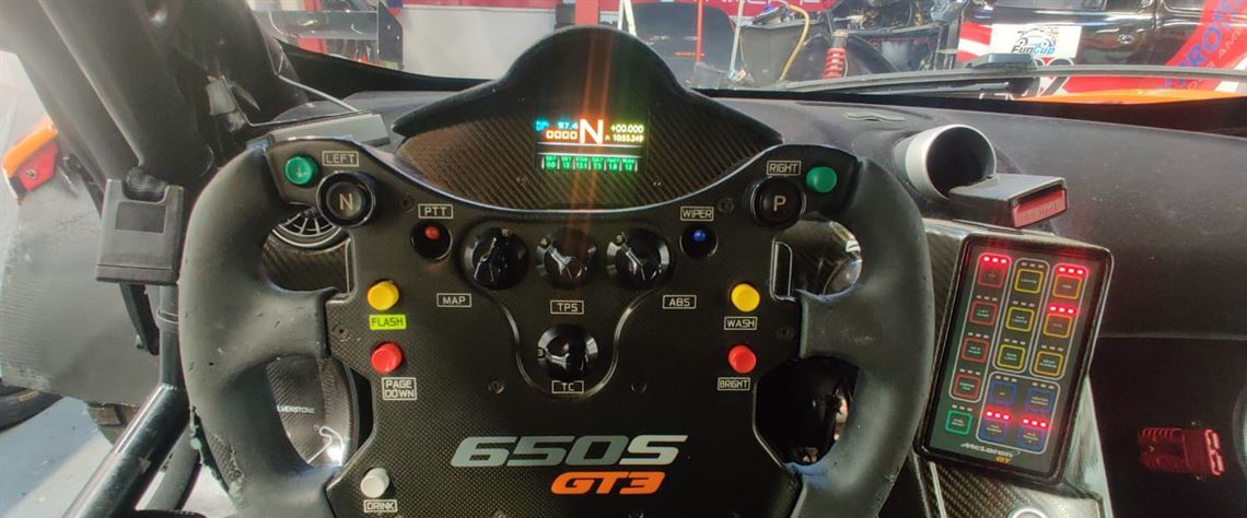 迈凯伦650S GT3赛车 – 车架编号10