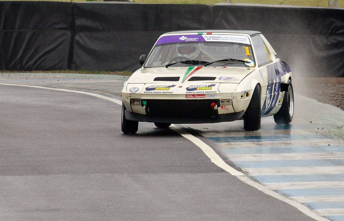 Scottish Classics Winning Fiat X1/9赛车，1498cc发动机