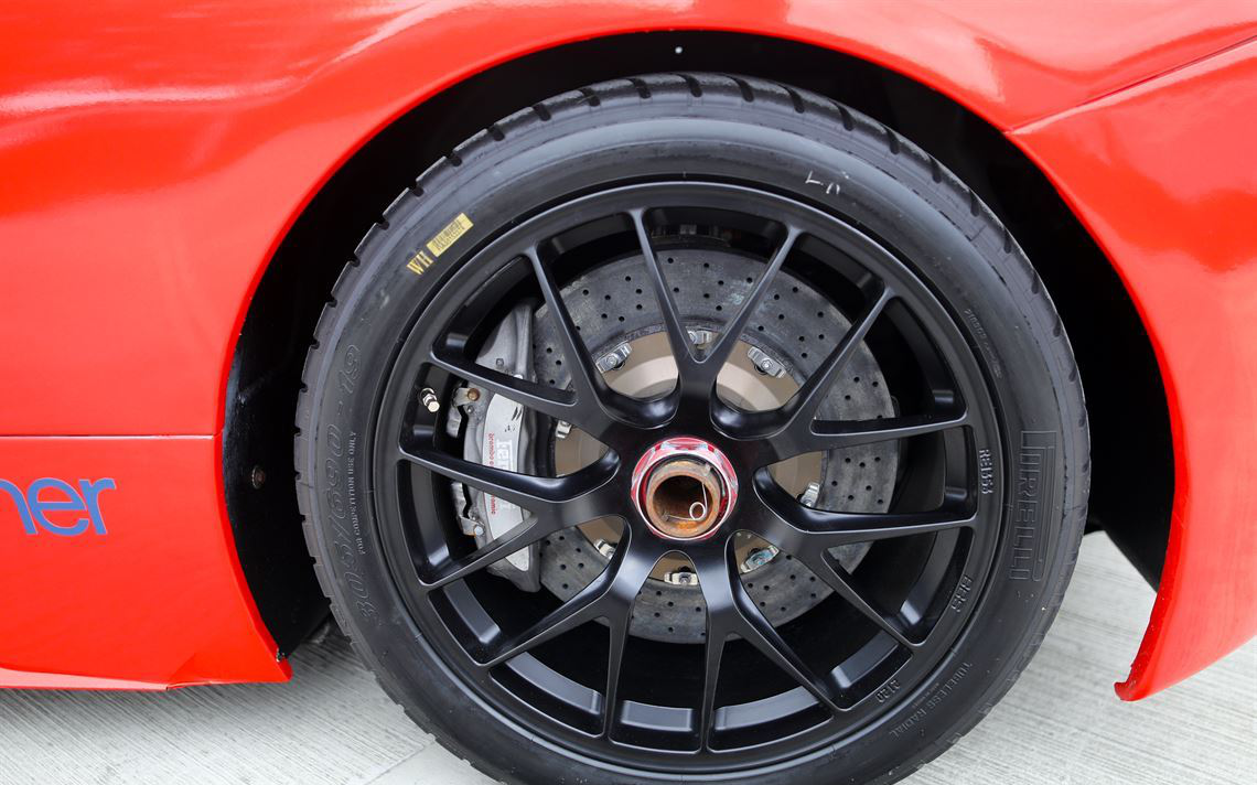 法拉利458 Challenge赛车，刚刚进行了维护保养