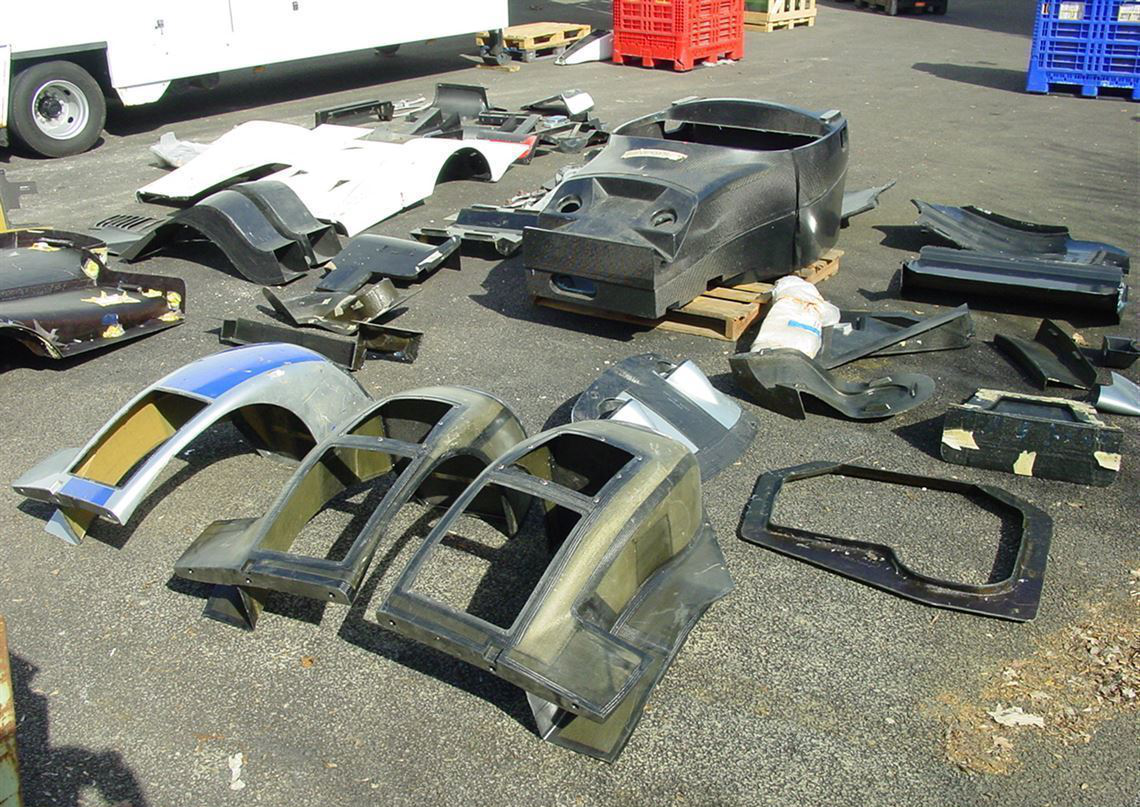 2001 Reynard 01Q 底盘编号#002 LMP675