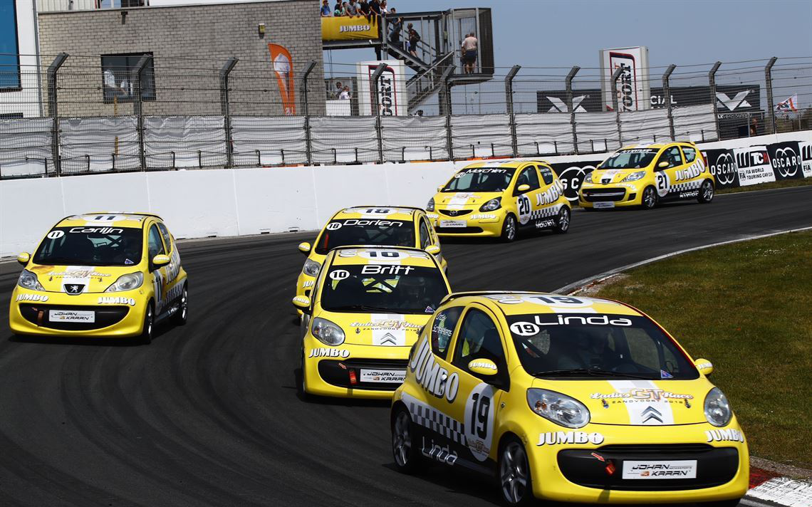 Citroën C1 Cupcars 15 + 拖车