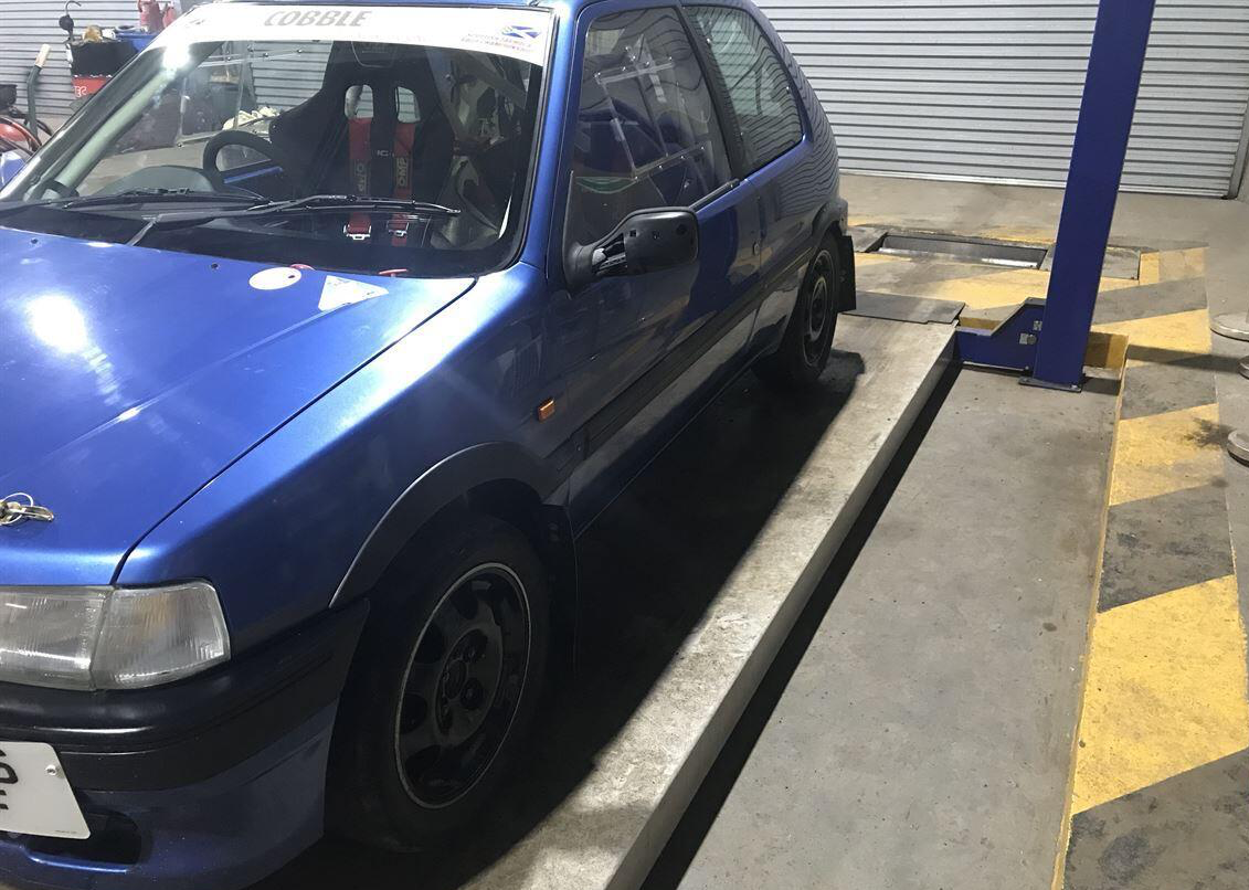 标致106 1.4 tarmac rally car