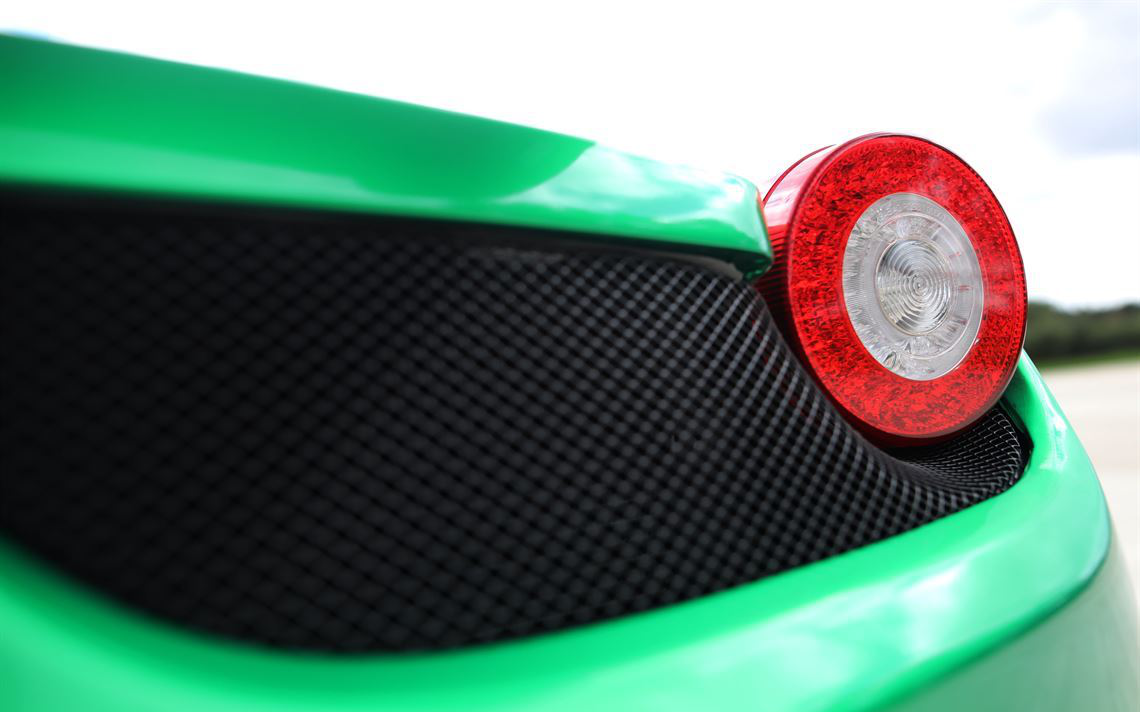 法拉利458 Challenge赛车，刚刚进行了维护保养