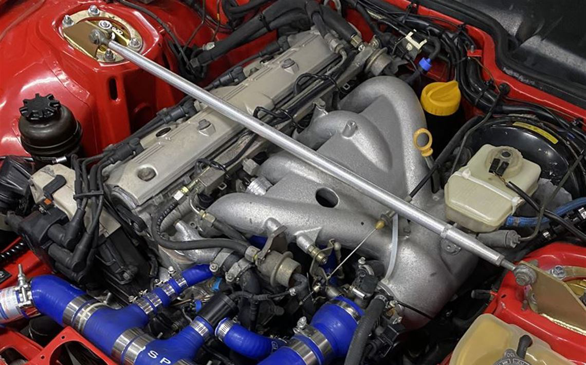 Porsche (ปอร์เช) 944 S2