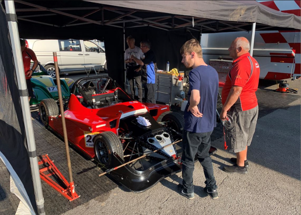 Radical SR1 - 没有增值税