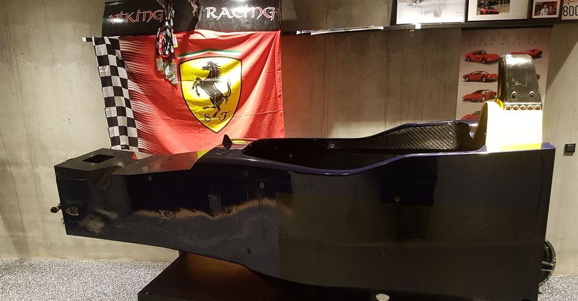 赛车模拟器，基于科维亚特雷诺方程式赛车底盘打造