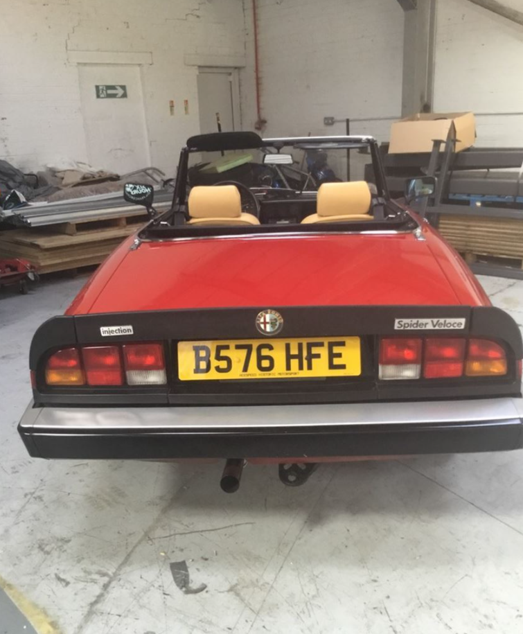 阿尔法罗密欧2.0L SPIDER VELOCE 1985 LHD