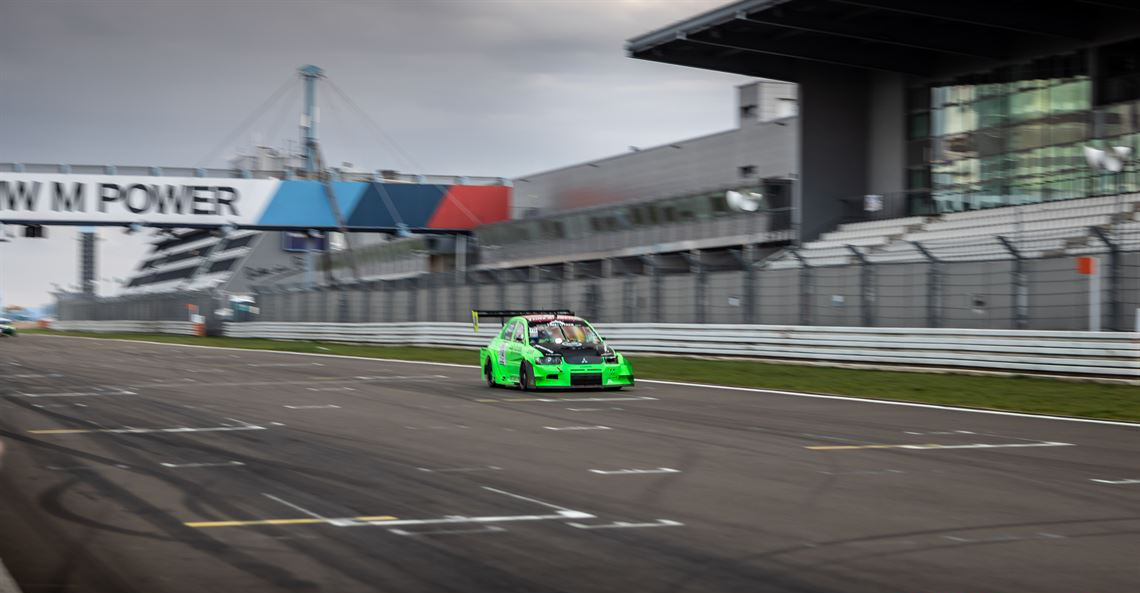 三菱Lancer EVO 8 - Time Attack