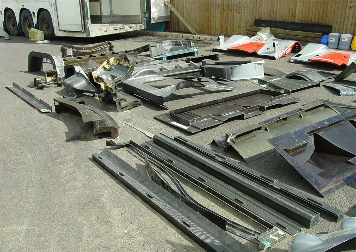 2001 Reynard 01Q 底盘编号#002 LMP675