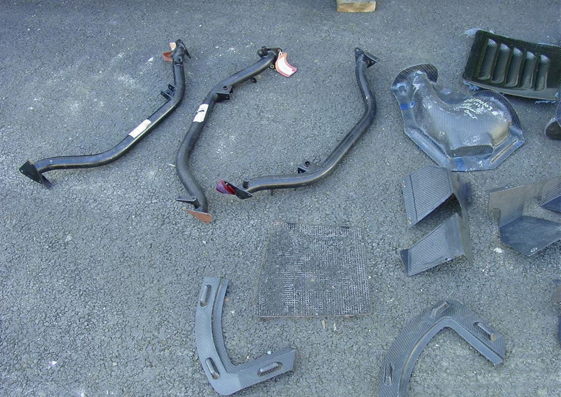 2001 Reynard 01Q 底盘编号#002 LMP675