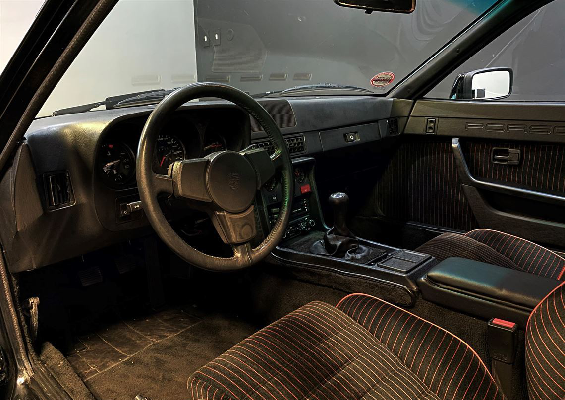 1980 保时捷924 Carrera GT，总共仅406辆